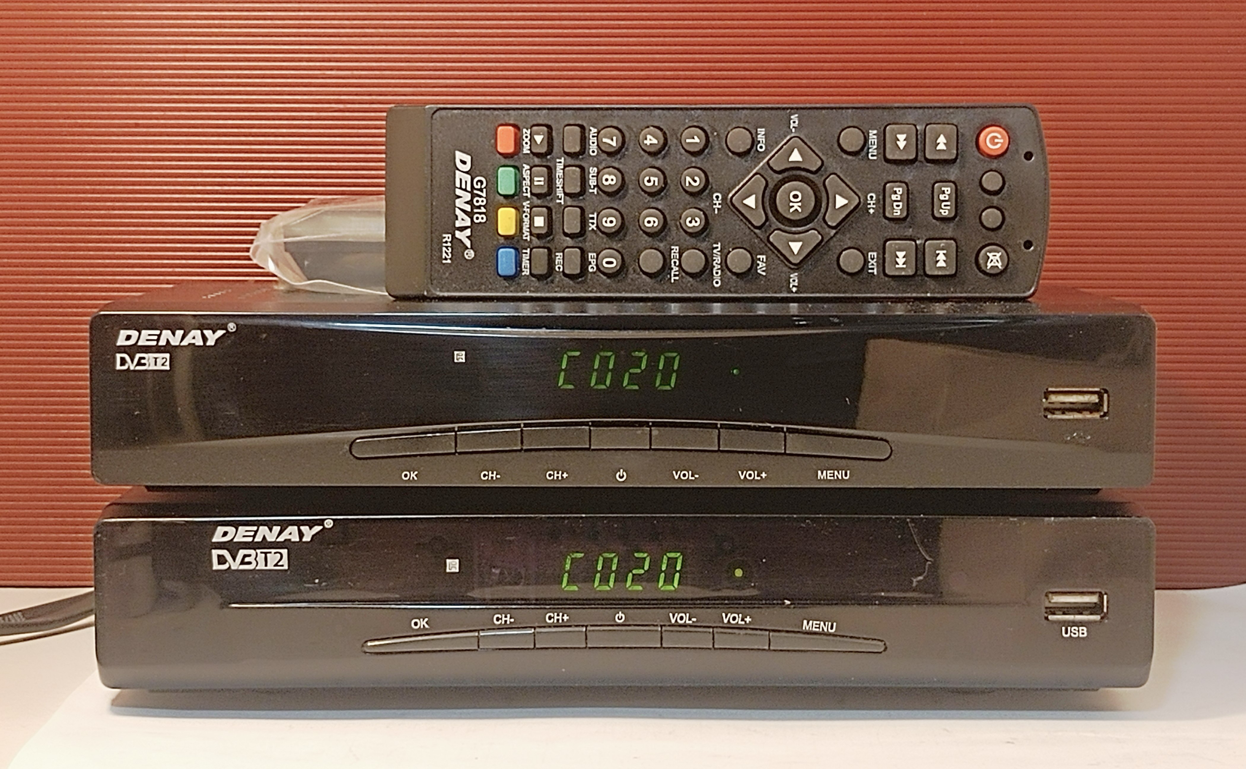 گیرنده دیجیتال دنای مدل STB941/52/61T2