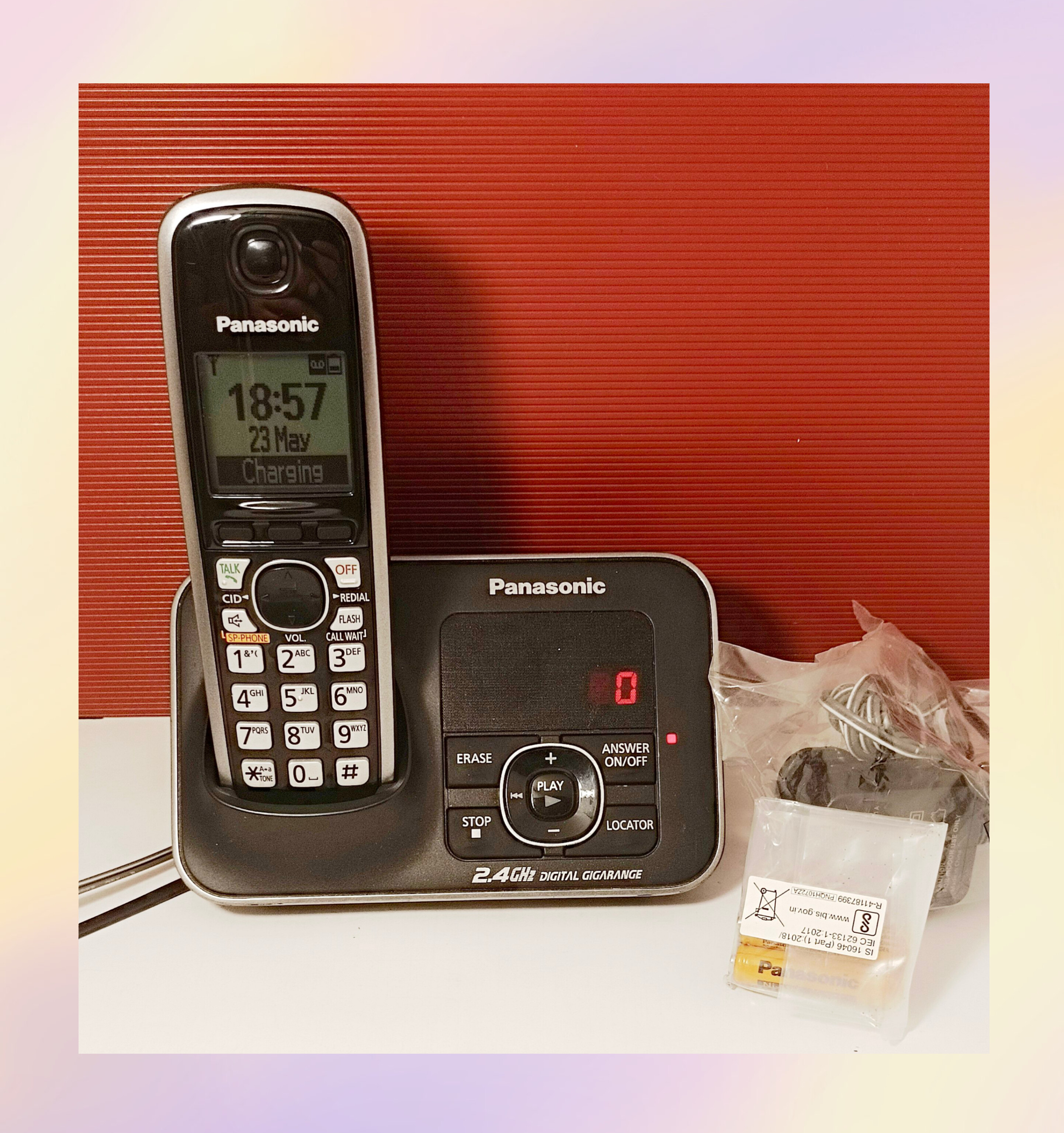 تلفن بی‌سیم پاناسونیک مدل KX-TG3721