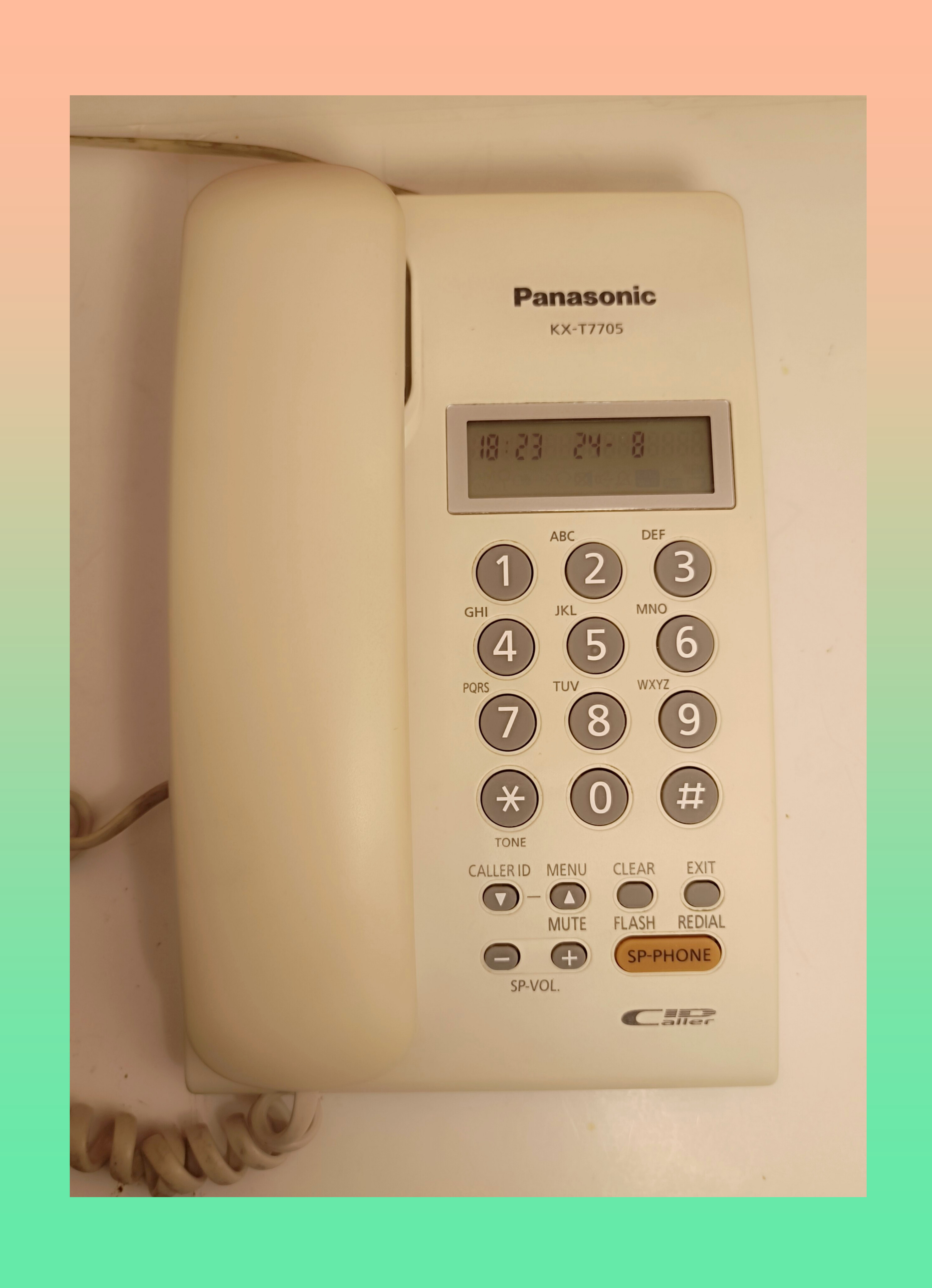 تلفن رومیزی پاناسونیک مدل KX-T7705X